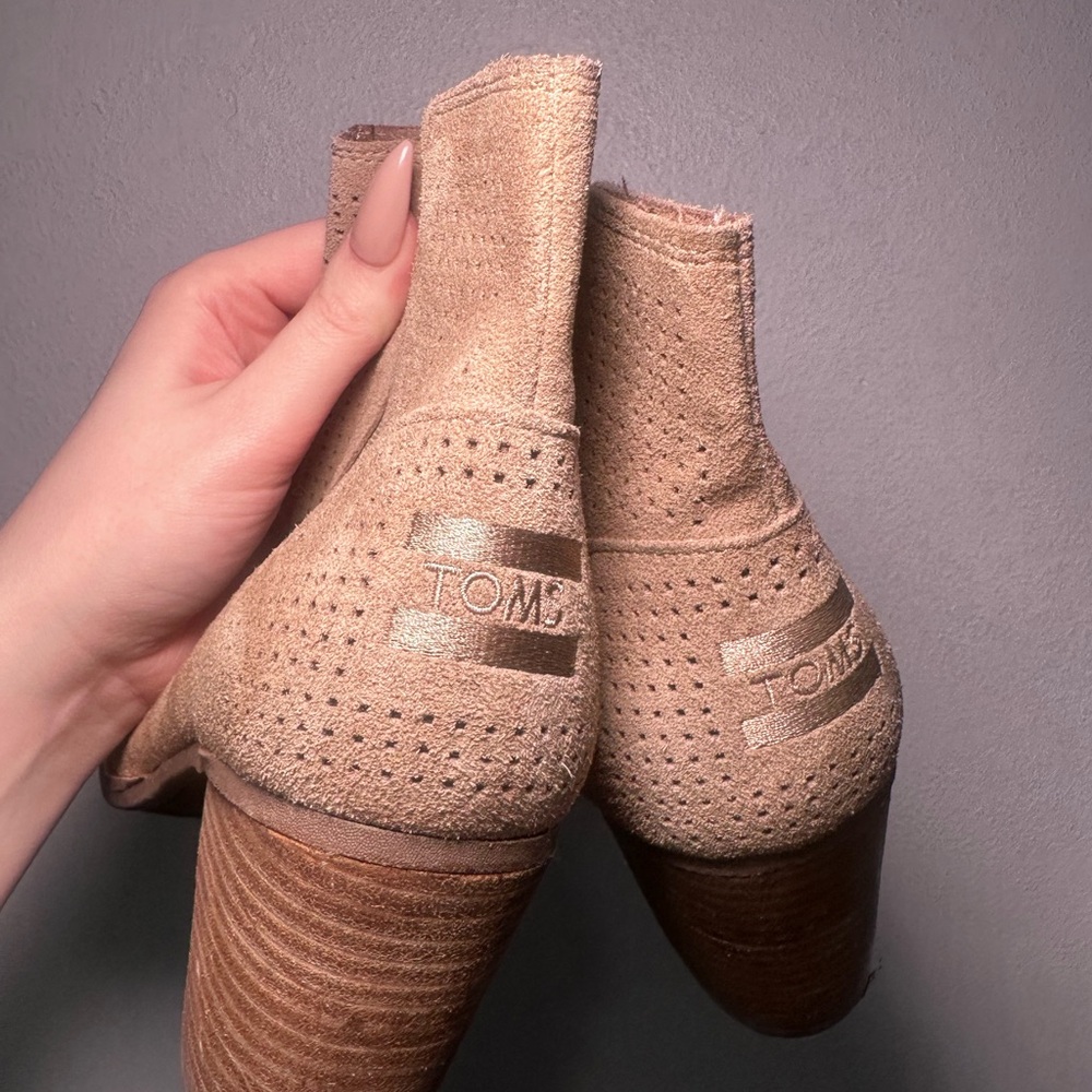 Toms Heeled Boots - Picture 3 of 8